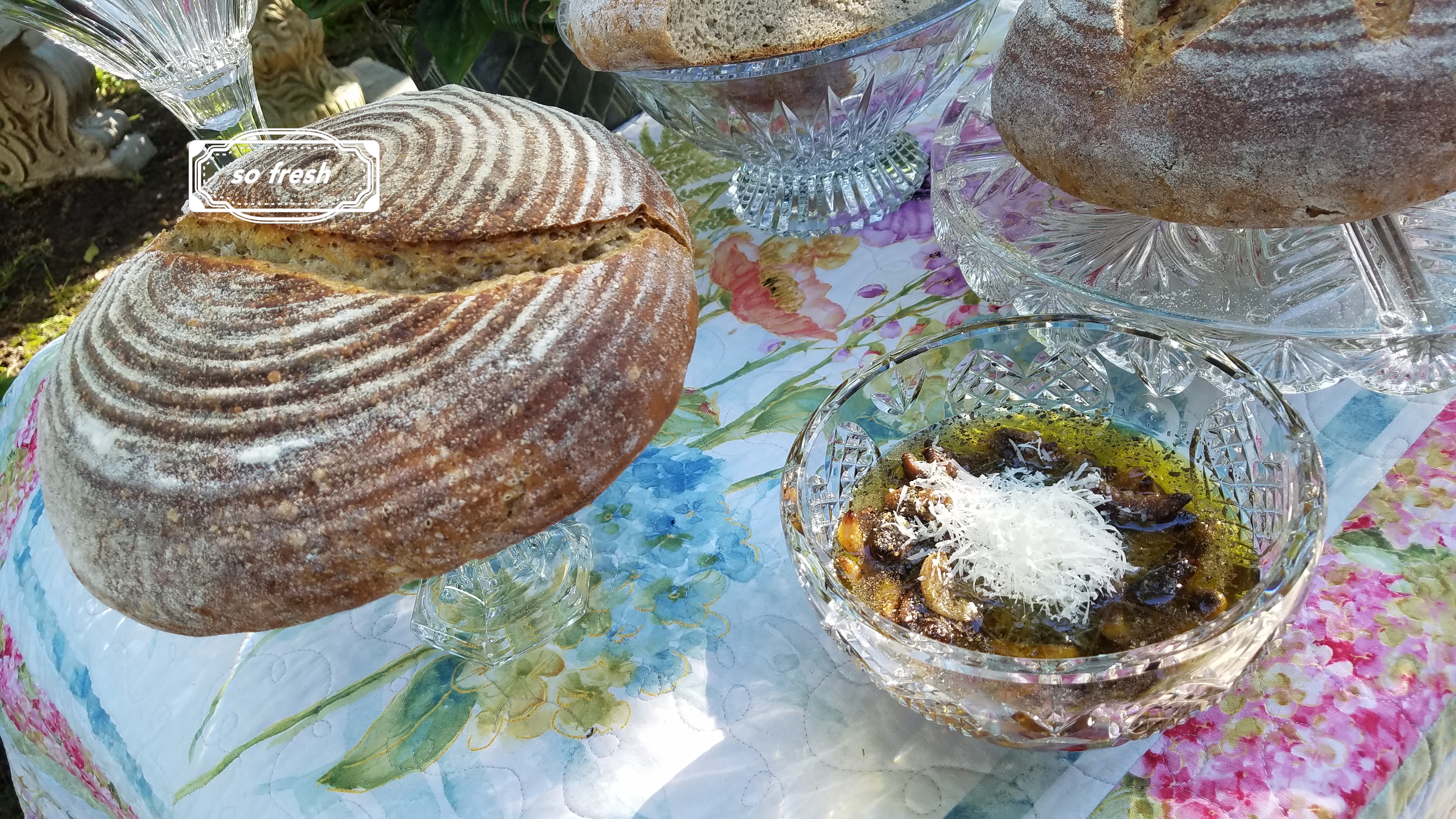 Boule with Roasted Garlic & Olive Oil